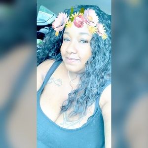 Meet your Posher, Keshia